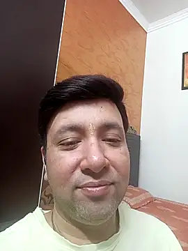 Snapshot of innocentboy1987 chatting on 03-09-26, 03:43 innocentboy1987 online show from 03-09-26, 03:43