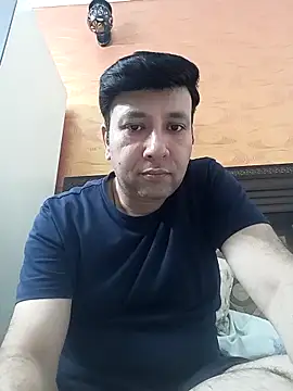 innocentboy1987 online show from 05-16-26, 06:43