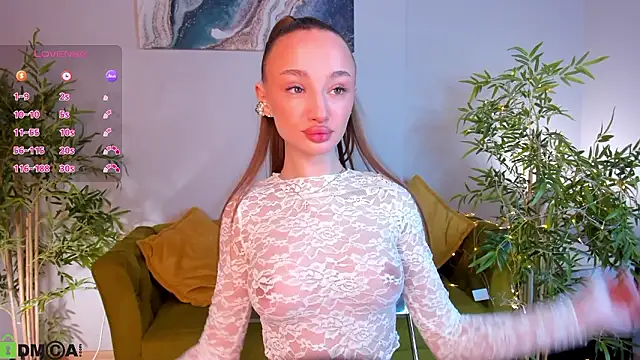 Snapshot of miiss__lulu chatting on 03-01-26, 12:23 miiss lulu online show from 03-01-26, 12:23