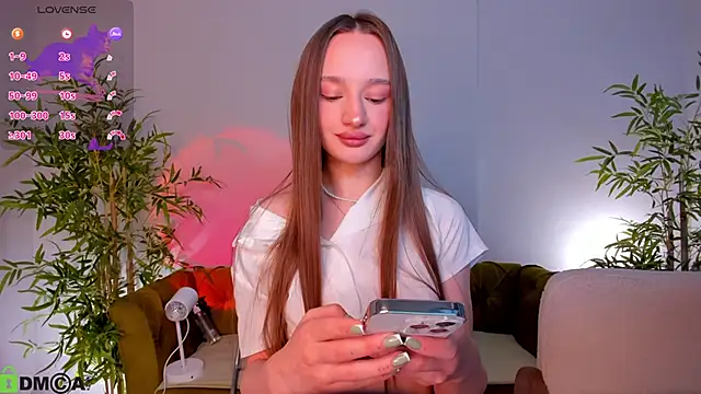 Snapshot of miiss__lulu chatting on 05-25-26, 01:11 miiss lulu online show from 05-25-26, 01:11