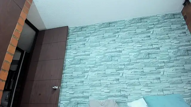 nicollesofia2 online show from 03-02-25, 07:21