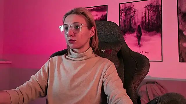 PhilippaAdamas online show from 02-28-25, 08:53