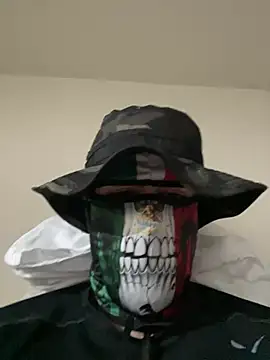 Snapshot of Gango_777 chatting on 02-14-25, 03:58 Gango 777 online show from 02-14-25, 03:58