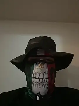 Snapshot of Gango_777 chatting on 02-15-25, 07:28 Gango 777 online show from 02-15-25, 07:28