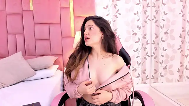 Snapshot of ArianaFranco chatting on 11-27-25, 01:40 ArianaFranco online show from 11-27-25, 01:40