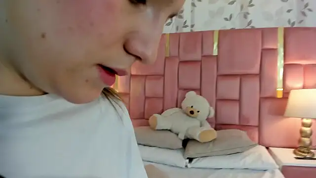 Snapshot of ArianaFranco chatting on 01-13-26, 03:50 ArianaFranco online show from 01-13-26, 03:50