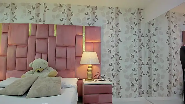 Snapshot of ArianaFranco chatting on 03-03-26, 12:55 ArianaFranco online show from 03-03-26, 12:55