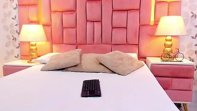 ArianaFranco online show from 04-13-26, 02:00