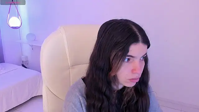 Isabela Fiorelli online show from 07-04-26, 01:39