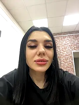 MaeveMoon online show from 10-19-25, 05:57