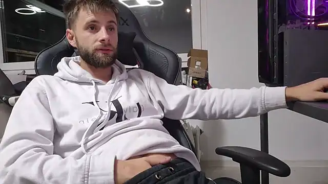 Snapshot of ademandjulia chatting on 10-02-25, 09:22 ademandjulia online show from 10-02-25, 09:22