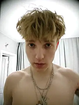 Snapshot of And25bn chatting on 10-18-25, 09:59 And25bn online show from 10-18-25, 09:59