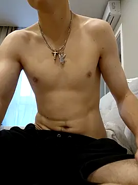 Snapshot of And25bn chatting on 10-22-25, 01:55 And25bn online show from 10-22-25, 01:55