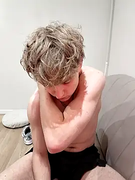 Snapshot of And25bn chatting on 02-11-26, 02:49 And25bn online show from 02-11-26, 02:49