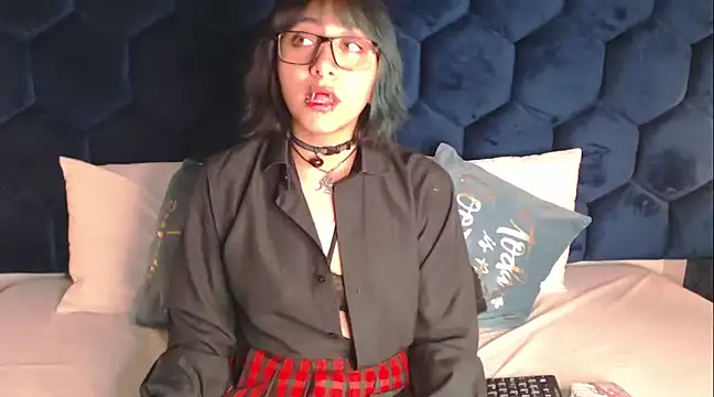 DarkMysterysF online show from 03-20-25, 06:31