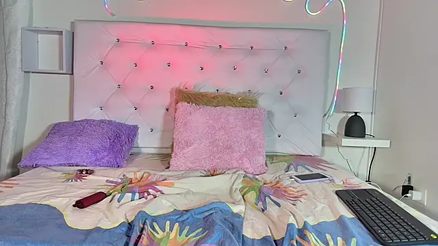 ariana smiith online show from 02-24-25, 10:25