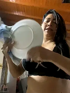 Snapshot of Michelle__taylor chatting on 10-14-25, 03:35 Michelle taylor online show from 10-14-25, 03:35