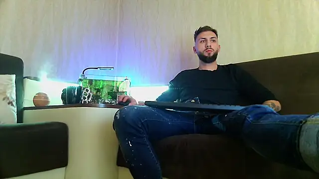 Snapshot of JamieNoxus chatting on 03-05-25, 12:16 JamieNoxus online show from 03-05-25, 12:16