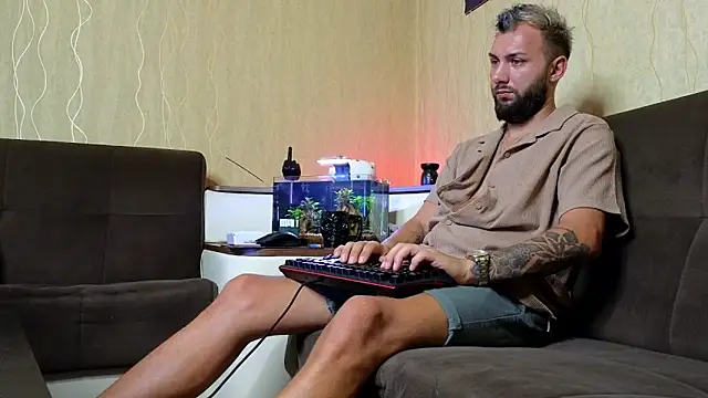 Snapshot of JamieNoxus chatting on 09-09-25, 01:16 JamieNoxus online show from 09-09-25, 01:16