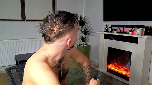 Snapshot of JamieNoxus chatting on 11-16-25, 08:20 JamieNoxus online show from 11-16-25, 08:20