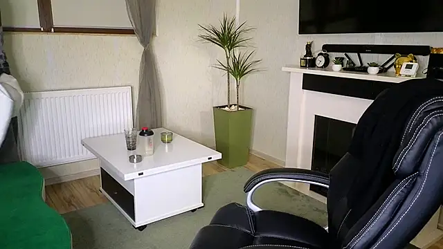 Snapshot of JamieNoxus chatting on 02-25-26, 07:40 JamieNoxus online show from 02-25-26, 07:40