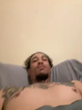 Snapshot of bigdickbigdaddy7373 chatting on 02-17-25, 02:15 bigdickbigdaddy7373 online show from 02-17-25, 02:15