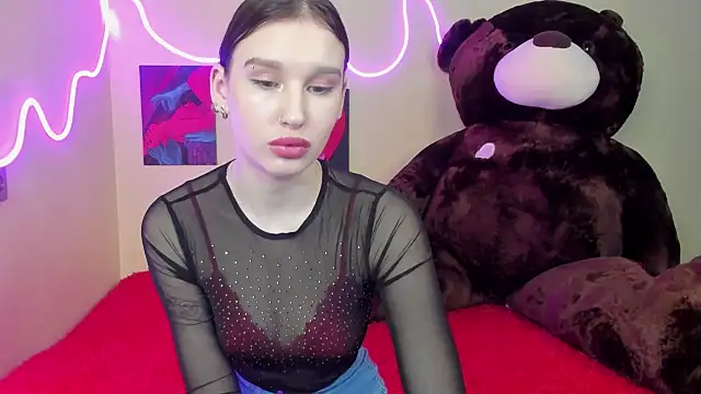 Snapshot of EvelinaLuu chatting on 02-12-25, 02:56 EvelinaLuu online show from 02-12-25, 02:56