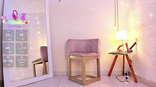 Snapshot of Emylyjonhs chatting on 11-19-25, 11:49 Emylyjonhs online show from 11-19-25, 11:49