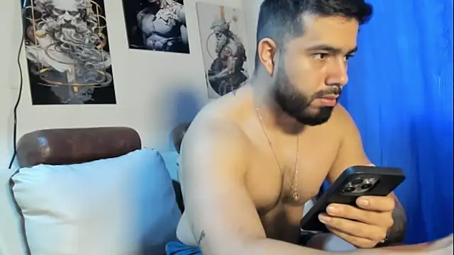 Snapshot of mikeblaree chatting on 12-05-25, 02:14 mikeblaree online show from 12-05-25, 02:14