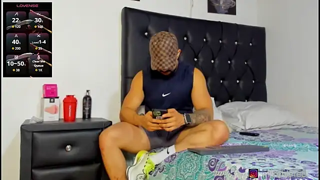 Snapshot of mikeblaree chatting on 03-03-26, 06:58 mikeblaree online show from 03-03-26, 06:58