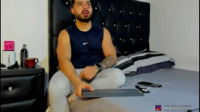 mikeblaree online show from 03-18-26, 06:44