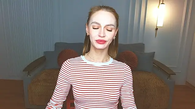 Snapshot of Lady_Sunshine_ chatting on 02-25-25, 09:53 Lady Sunshine online show from 02-25-25, 09:53