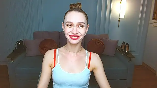 Snapshot of Lady_Sunshine_ chatting on 03-18-25, 02:59 Lady Sunshine online show from 03-18-25, 02:59