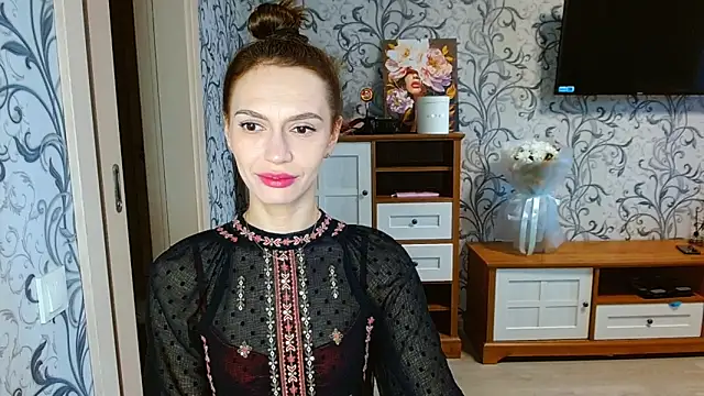 Snapshot of Lady_Sunshine_ chatting on 10-15-25, 06:35 Lady Sunshine online show from 10-15-25, 06:35