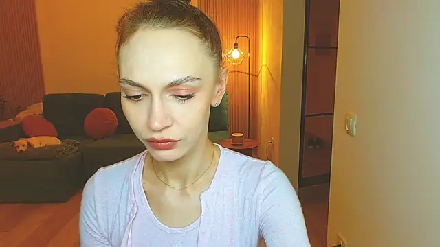 Lady Sunshine  online show from 11-18-25, 08:08