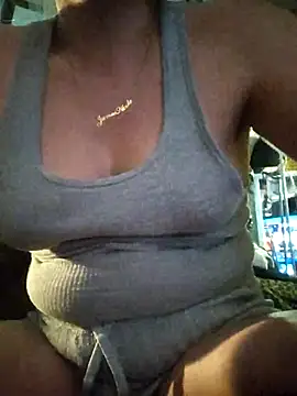 Snapshot of ShysluutGia chatting on 09-19-25, 07:25 ShysluutGia online show from 09-19-25, 07:25