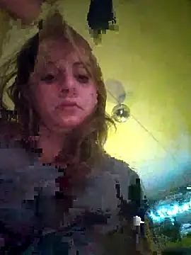 Snapshot of ShysluutGia chatting on 03-03-26, 11:27 ShysluutGia online show from 03-03-26, 11:27