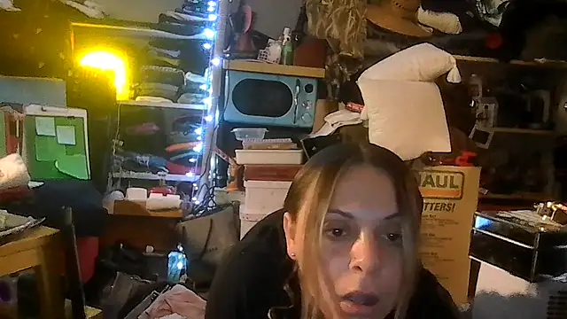 ShysluutGia online show from 06-28-26, 10:43