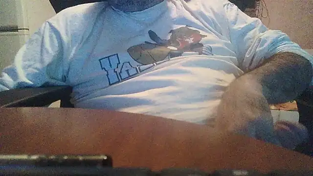 Snapshot of lanata chatting on 11-16-25, 11:43 lanata online show from 11-16-25, 11:43