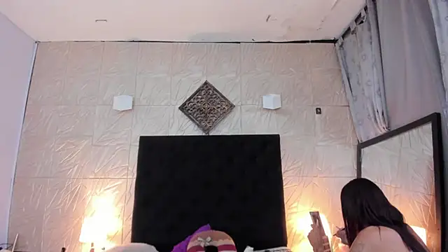 Snapshot of ChanelleJohnson_ chatting on 11-04-25, 10:20 ChanelleJohnson online show from 11-04-25, 10:20