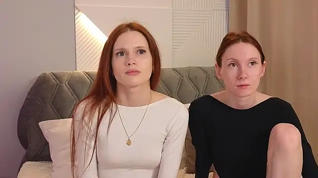 Snapshot of JoYung chatting on 02-18-25, 04:37 JoYung online show from 02-18-25, 04:37