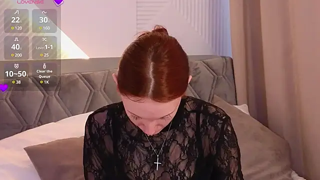 Snapshot of JoYung chatting on 03-06-25, 04:41 JoYung online show from 03-06-25, 04:41