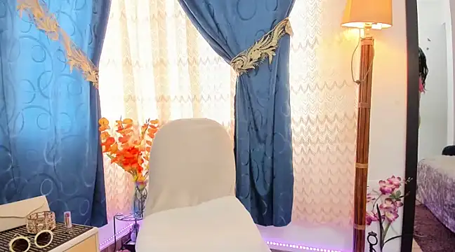 Snapshot of Tatiana1273_24 chatting on 02-21-25, 05:31 Tatiana1273 24 online show from 02-21-25, 05:31