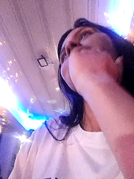 CHLOE ISABELL online show from 03-16-25, 12:23