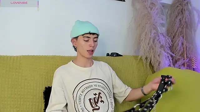 MaikyCooper online show from 10-01-25, 08:26