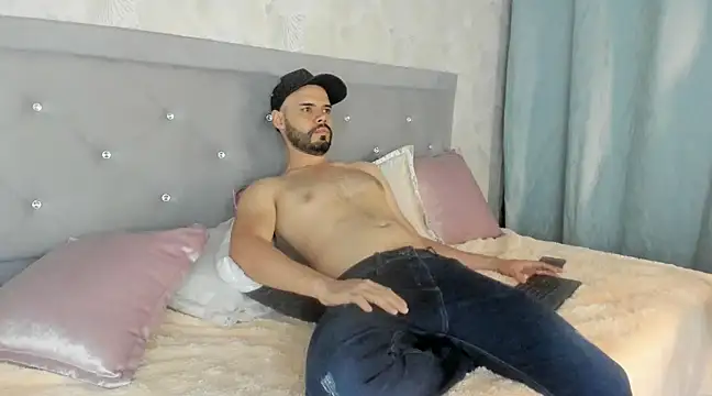 Luke Diaz7 online show from 02-23-25, 12:08