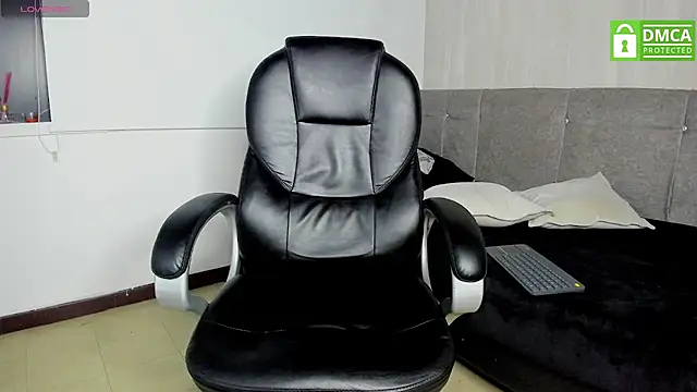 Luke Diaz7 online show from 09-25-25, 06:06