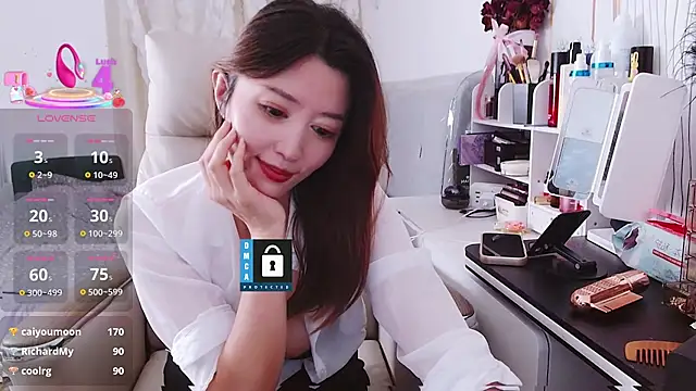 Snapshot of Tangtang-baby chatting on 05-12-26, 04:15 Tangtang-baby online show from 05-12-26, 04:15