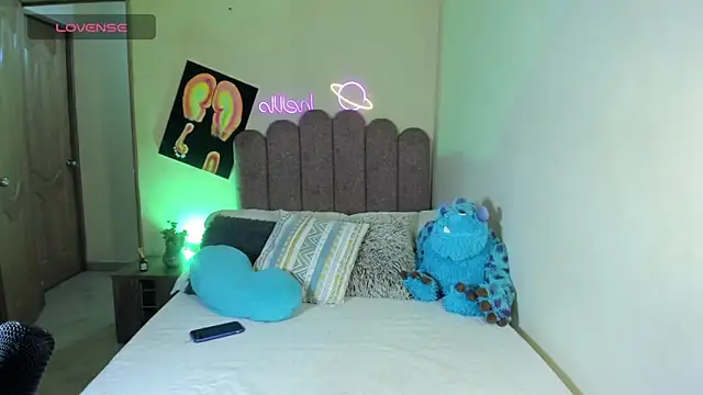 Maryybellax online show from 03-08-25, 02:01