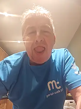 Snapshot of mann4u147 chatting on 03-10-25, 11:06 mann4u147 online show from 03-10-25, 11:06